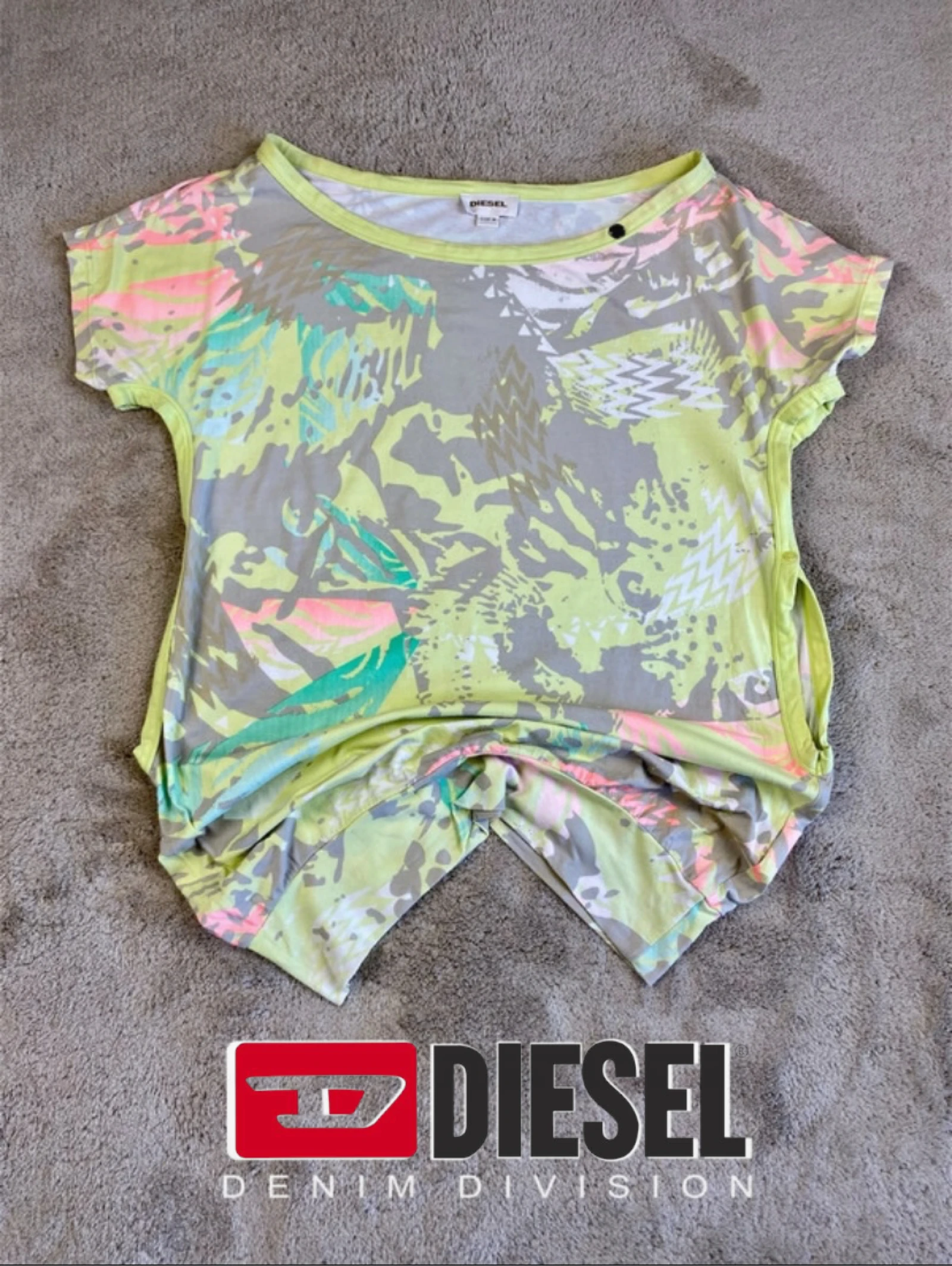 Diesel Camiseta Larga Estampado Neón Y2K Multicolor Talla M